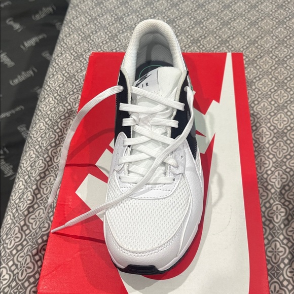 Nike Air Max White Black Mint Sneakers - Picture 2 of 4